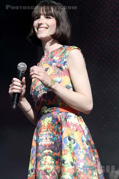 LIZA MANILI - 2012-07-22 - PARIS - Parvis de l'Hotel de Ville - 